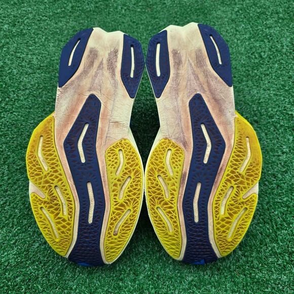 New Balance FuelCell Rebel v4  -  Mens Runnig shoes - Size 8.5 main image 6